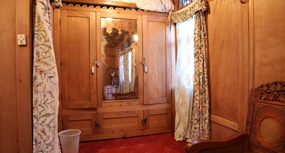 New Golden Fleece Houseboat, Srinagar 4